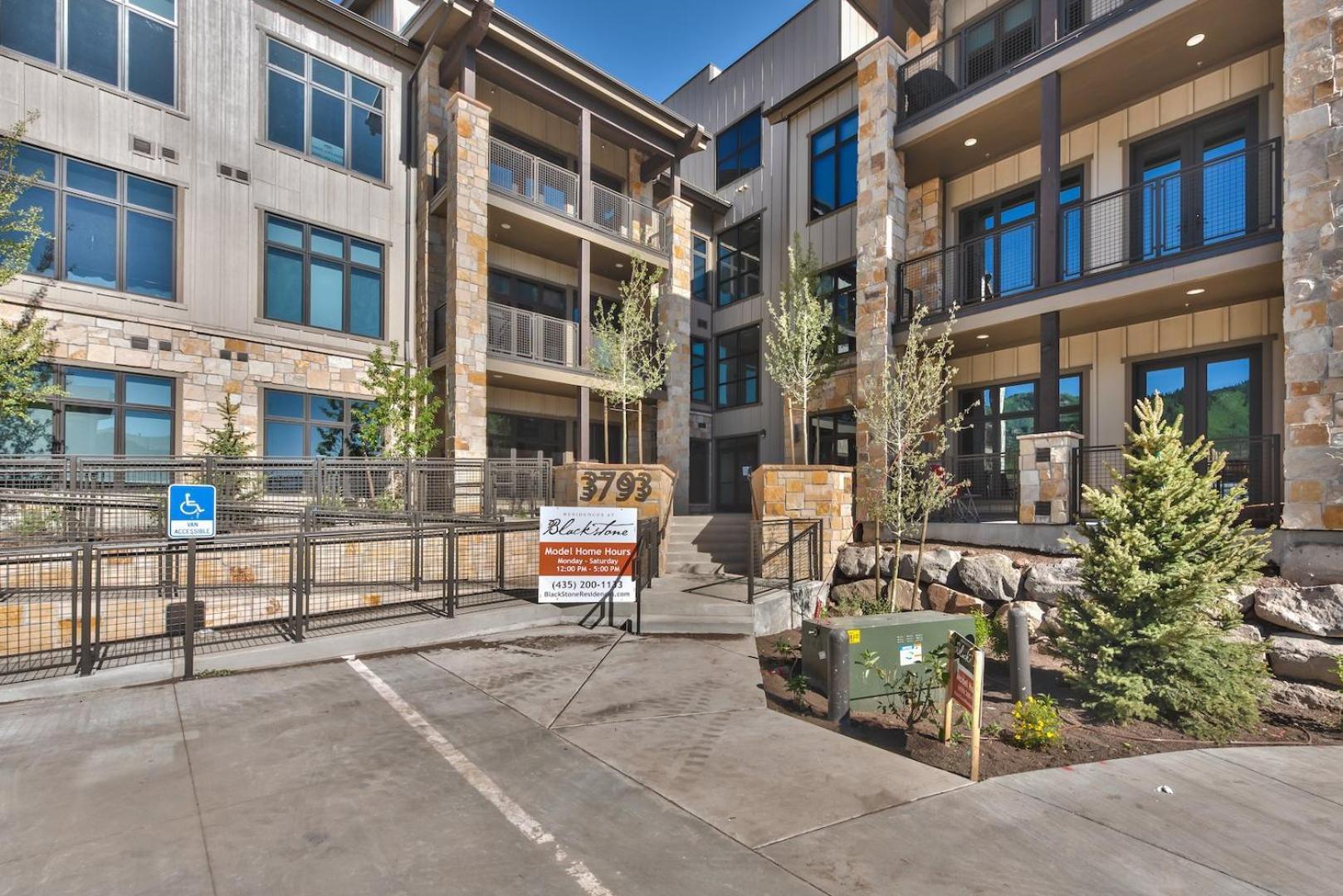 Blackstone Luxury 2Br, Walk To Skiing At Cabriolet, Mountain View, Shared Pool And Hot Tub, Gym Park City Exterior photo